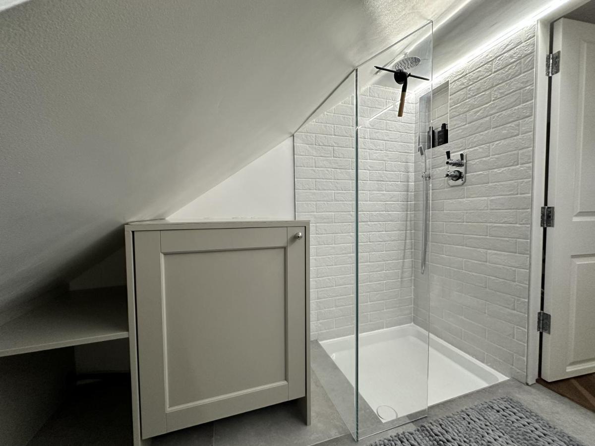 Super Deluxe Apartment Барнет Екстериор снимка