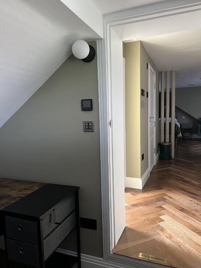 Super Deluxe Apartment Барнет Екстериор снимка